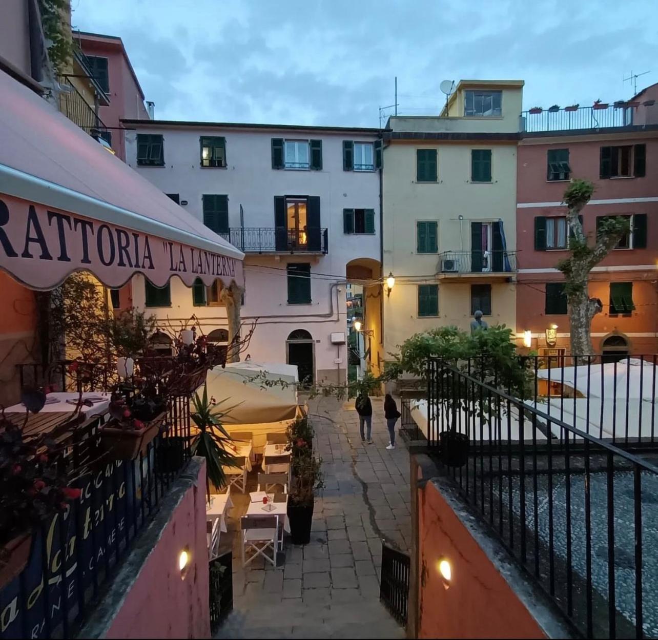 Lanterna Hotel Корниглия Екстериор снимка